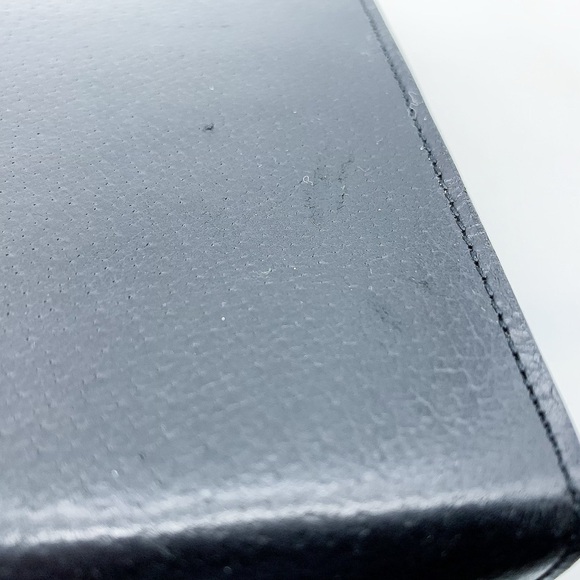 Valentino Garavani Top Zip Leather Clutch Bag in Black - Picture 9 of 12